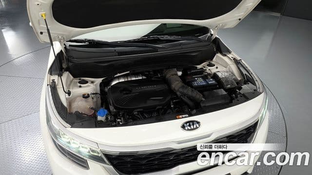 Kia Seltos 2020 — Фото 6/20