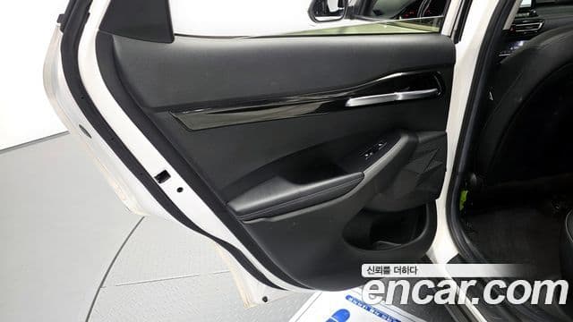 Kia Seltos 2020 — Şəkil 4/32