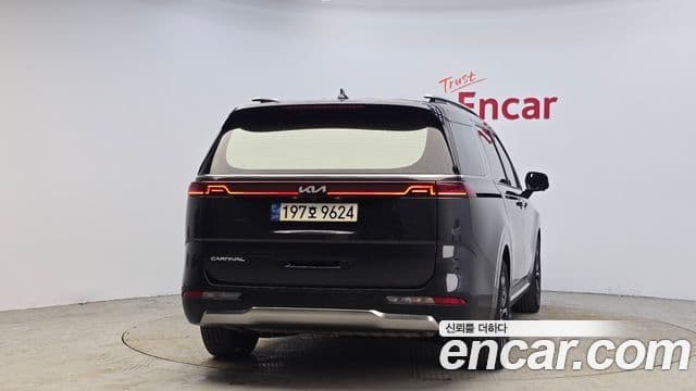 Kia Carnival 2022 — Фото 4/20