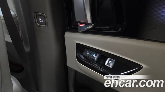 Kia Carnival 2022 — Фото 19/20