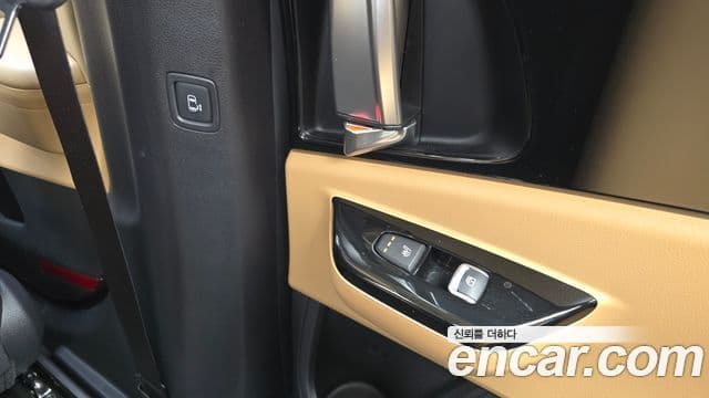 Kia Carnival 2022 — Şəkil 19/20