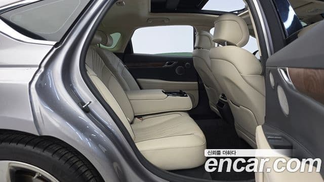 Genesis Electrified G80 2022 — Şəkil 12/20