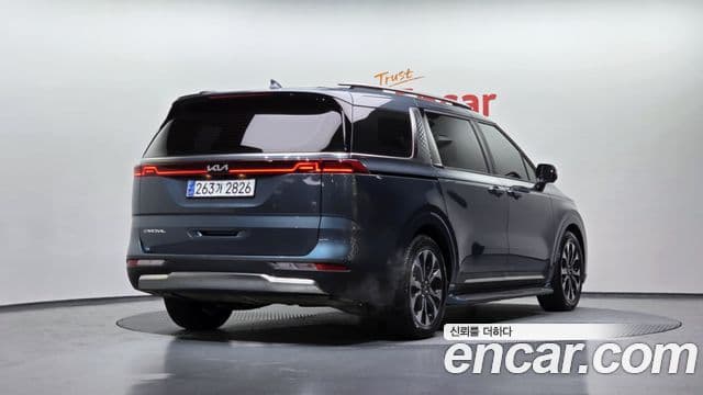 Kia Carnival 2022 — Photo 4/20