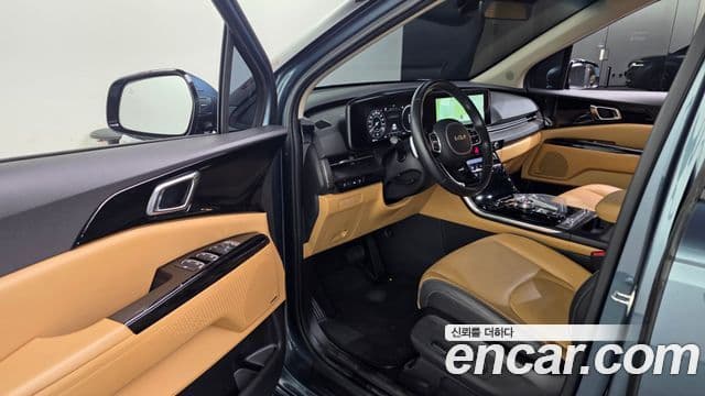 Kia Carnival 2022 — Photo 8/20