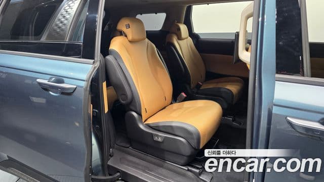 Kia Carnival 2022 — Photo 9/20