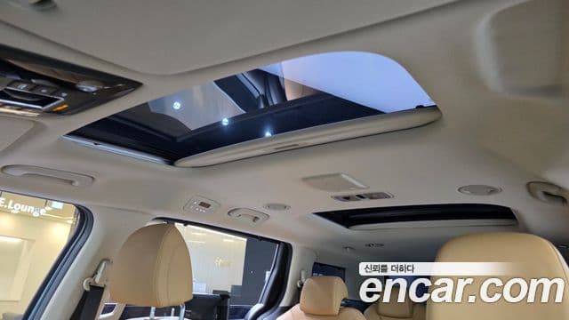 Kia Carnival 2022 — Photo 11/20