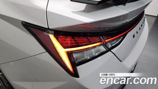 Hyundai The New Avante Hybrid 2022 — Şəkil 22/32
