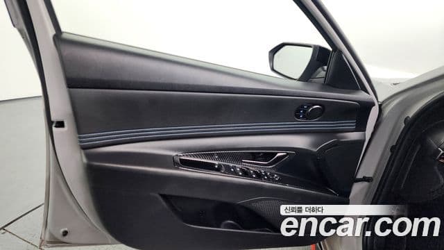 Hyundai The New Avante Hybrid 2022 — Şəkil 17/32