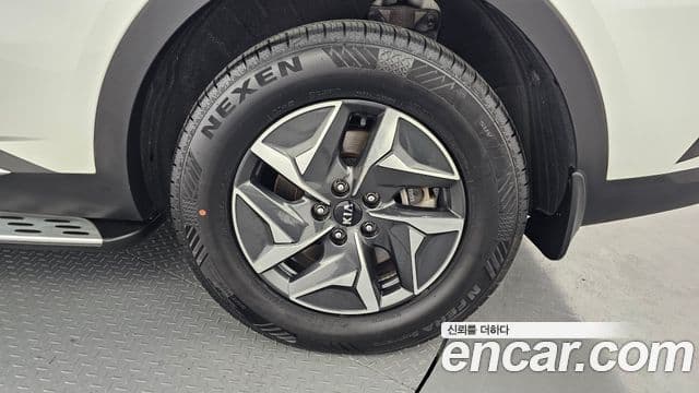 Kia Sorento 2021 — Şəkil 18/31