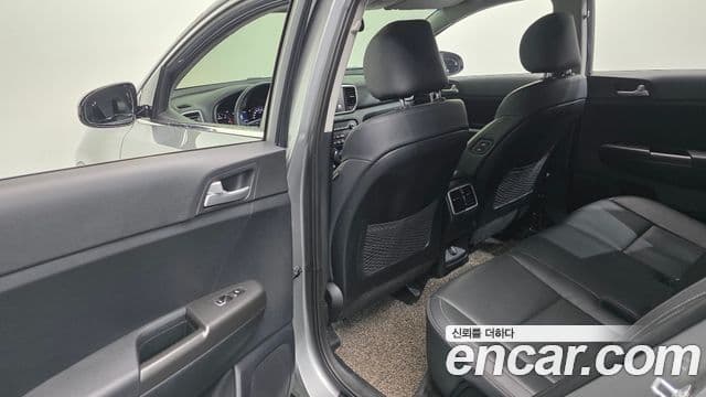 Kia Sportage The Bold 2020 — Фото 17/20
