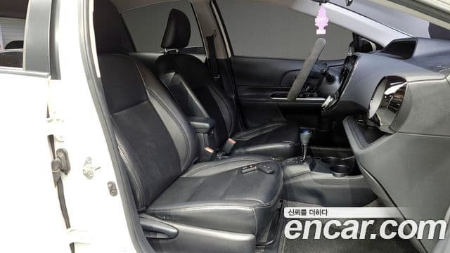 Toyota Prius C 2018 — Şəkil 20/20