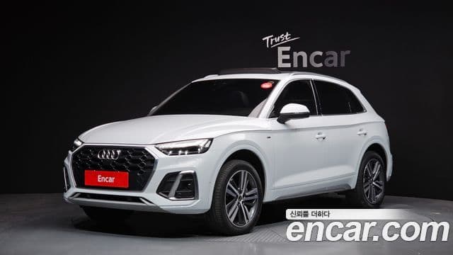 Audi Q5 2022 — ფოტო 1/20