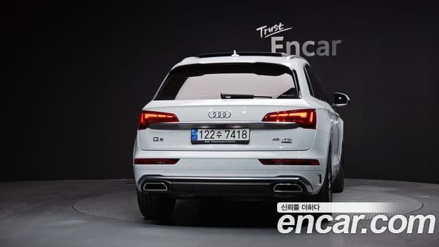 Audi Q5 2022 — ფოტო 4/20