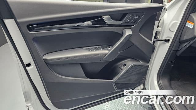 Audi Q5 2022 — Photo 33/33