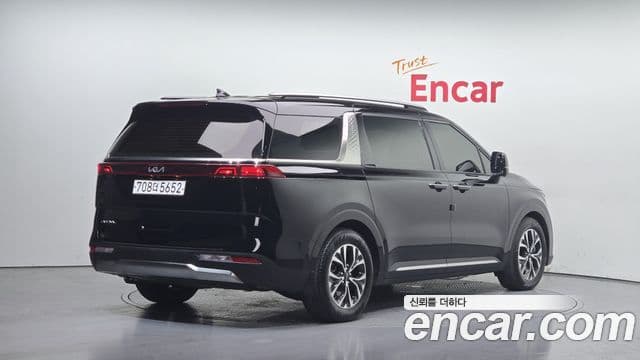 Kia Carnival 2023 — Şəkil 2/20