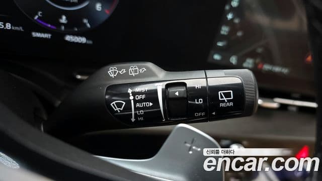 Kia Carnival 2023 — Şəkil 15/20