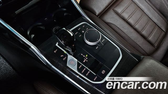 BMW 3 Series 2021 — Фото 9/20
