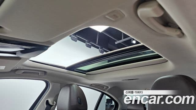 BMW 3 Series 2021 — Photo 7/30