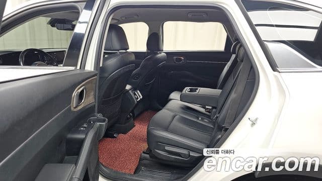 Kia Sorento 2021 — ფოტო 11/20