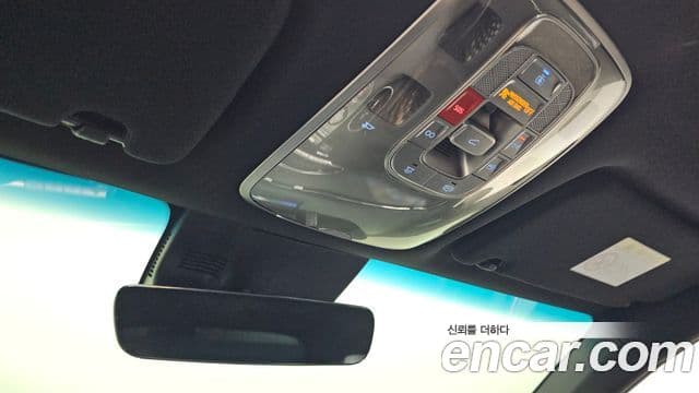 Genesis GV70 2022 — ფოტო 27/36