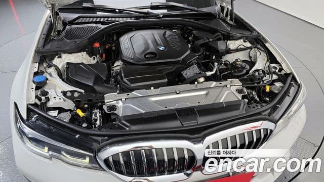 BMW 3 Series 2020 — ფოტო 6/20