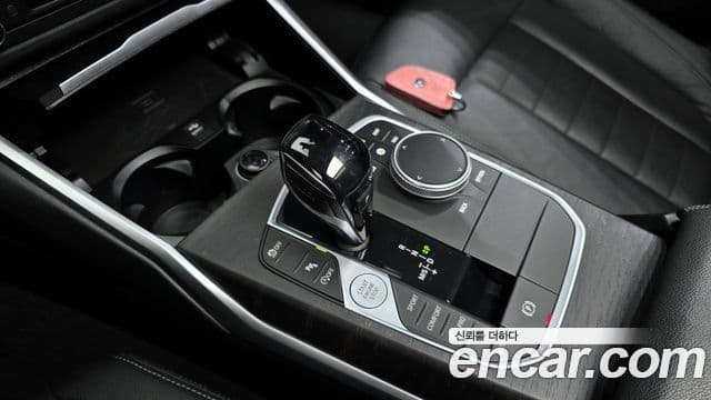 BMW 3 Series 2020 — ფოტო 9/20