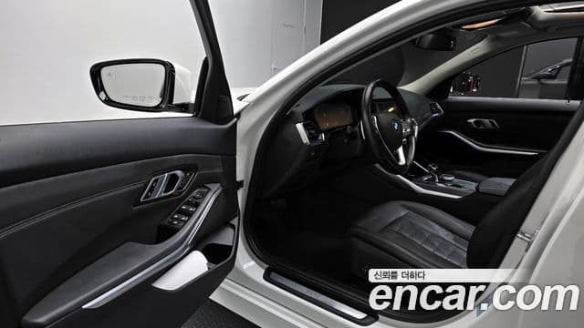 BMW 3 Series 2020 — ფოტო 10/20