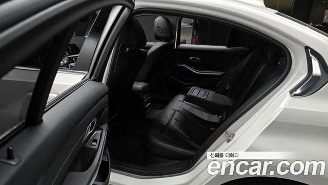 BMW 3 Series 2020 — ფოტო 12/20