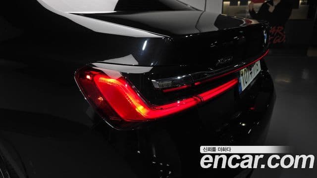 BMW 7 Series 2022 — Photo 29/38