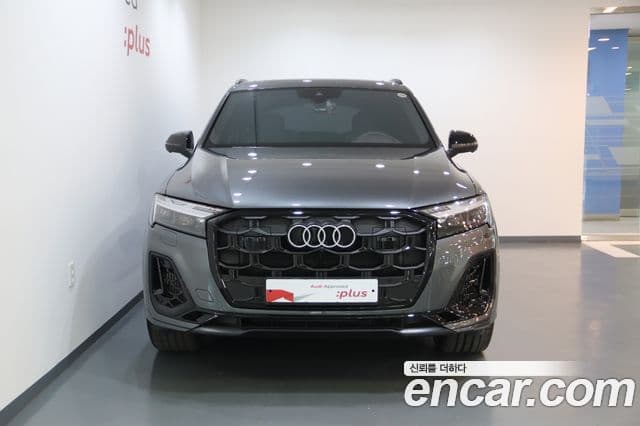 Audi Q7 2025 — Photo 12/20