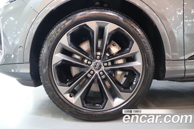 Audi Q7 2025 — Photo 15/20