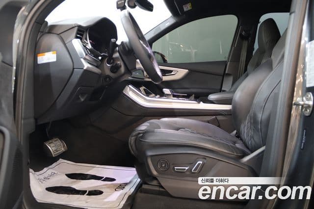 Audi Q7 2025 — Photo 3/20