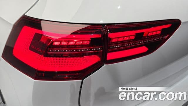 Volkswagen Golf 2024 — Photo 14/34