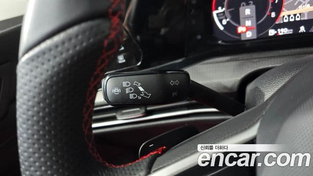 Volkswagen Golf 2024 — Photo 34/34