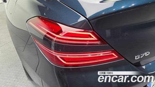 Genesis G70 2021 — Şəkil 25/35