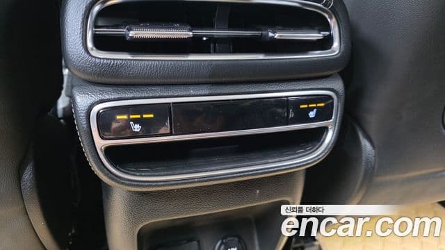 Genesis GV80 2020 — ფოტო 19/20
