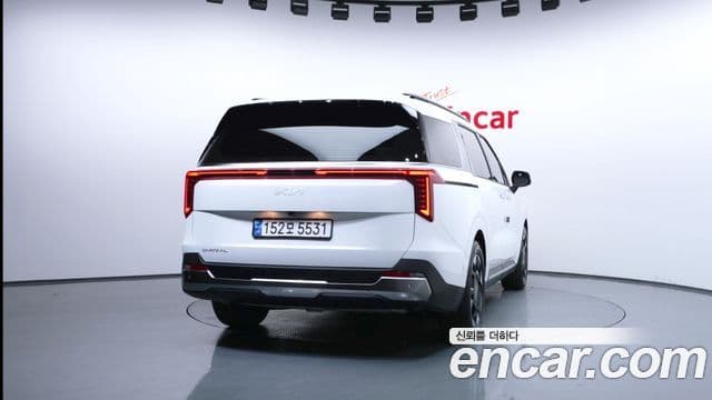 Kia Carnival 2024 — Şəkil 4/20