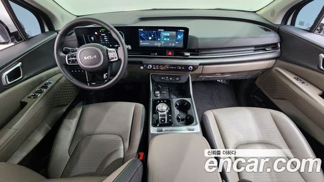 Kia Carnival 2024 — Şəkil 7/20
