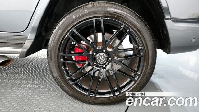 Mercedes-Benz G-Class 2021 — Photo 10/36