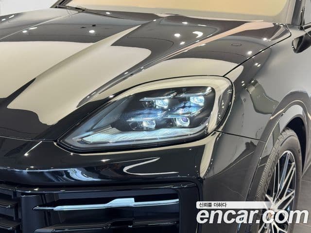 Porsche Cayenne 2025 — ფოტო 5/20