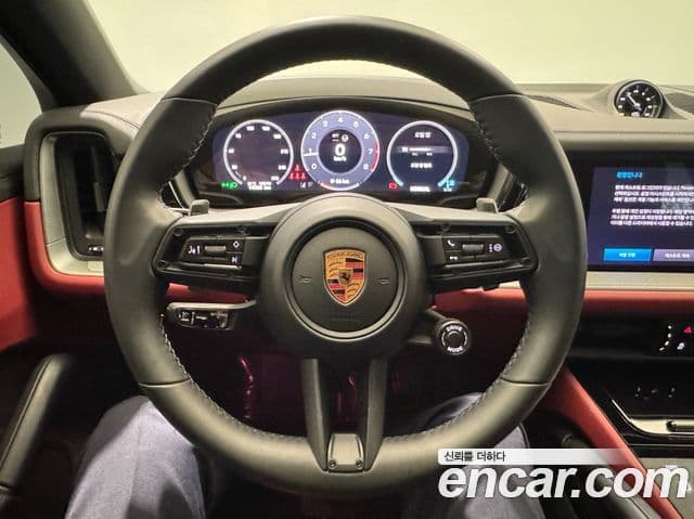 Porsche Cayenne 2025 — ფოტო 8/20