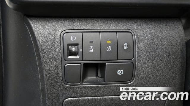 Hyundai Staria 2021 — ფოტო 14/20