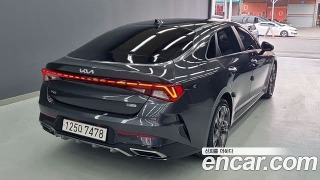 Kia K5 2022 — ფოტო 2/18
