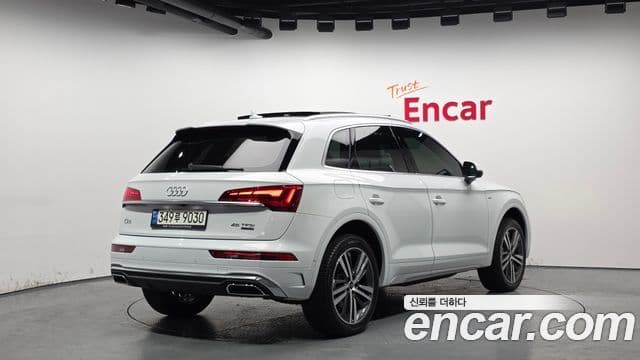 Audi Q5 2022 — Şəkil 2/20