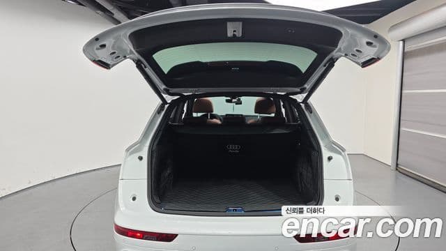 Audi Q5 2022 — Şəkil 20/20
