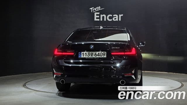 BMW 3 Series 2022 — ფოტო 4/20