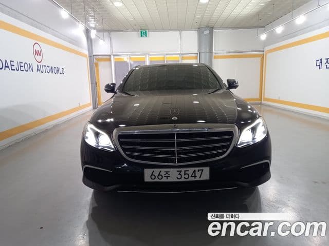 Mercedes-Benz E-Class 2019 — Фото 20/20