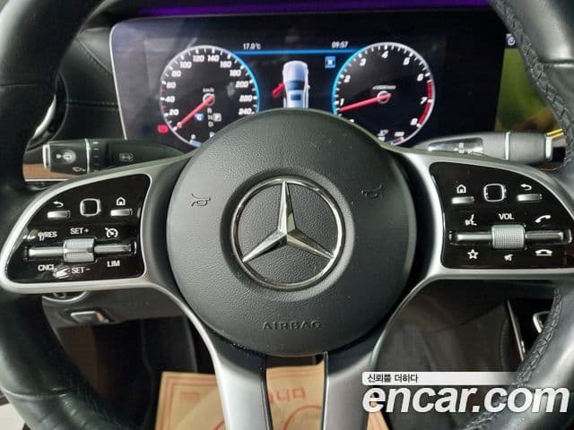 Mercedes-Benz E-Class 2019 — Фото 15/20
