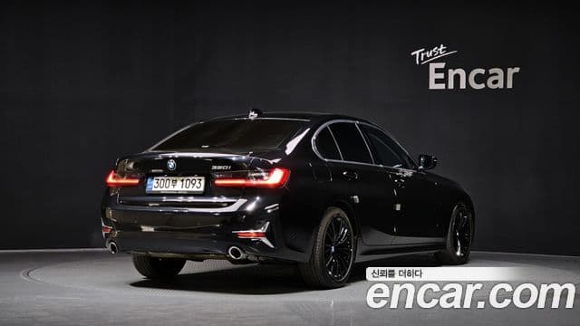 BMW 3 Series 2021 — Şəkil 2/20