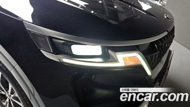 Kia Carnival 2021 — Photo 5/30